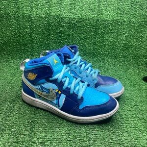 Kids Blue Nike Sneakers size 13 child